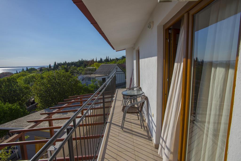 Apartmani Simic Starigrad Paklenica Extérieur photo