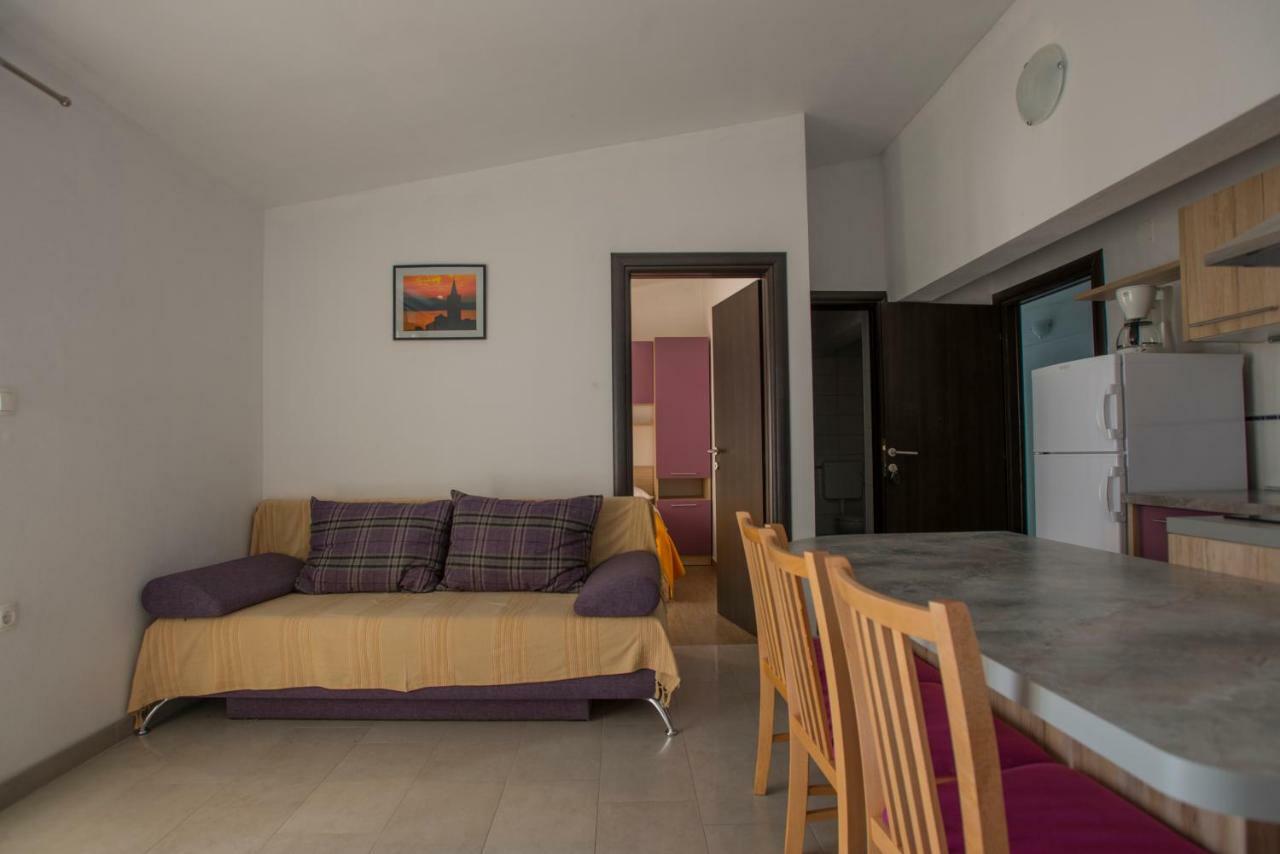 Apartmani Simic Starigrad Paklenica Extérieur photo